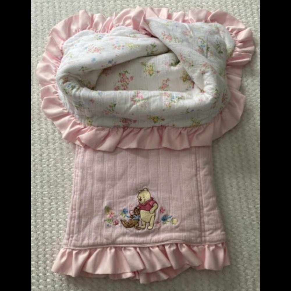 Walt Disney Classic Winnie The Pooh Pink Blanket